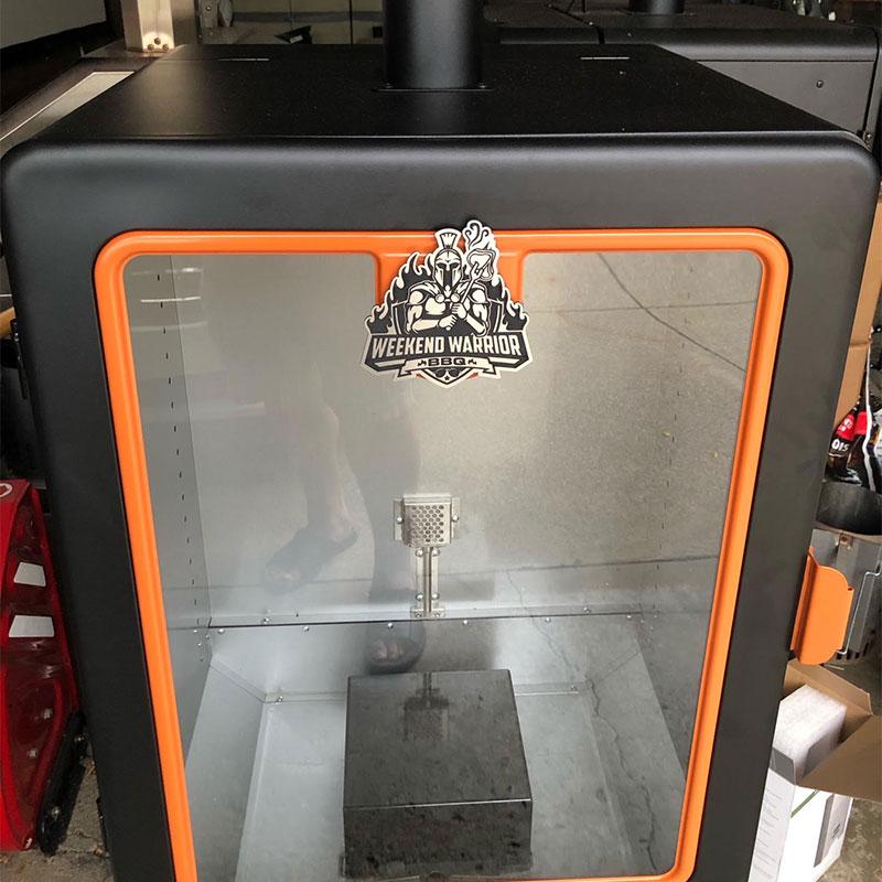 Weekend Warrior BBQ Emblème à profil bas en métal brossé