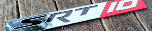 SRT10 Emblem